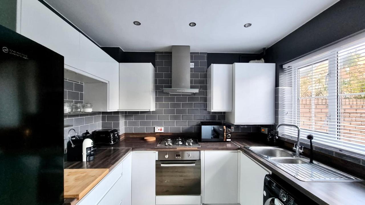 Quay House By Switchback Stays With Free Parking Cardiff Exterior foto